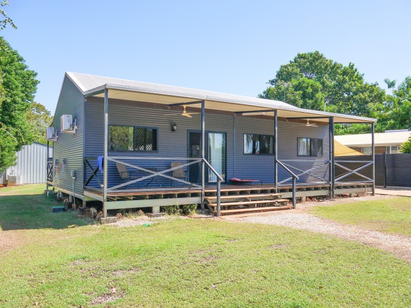 11 Sandalwood Crescent, Katherine NT 0850