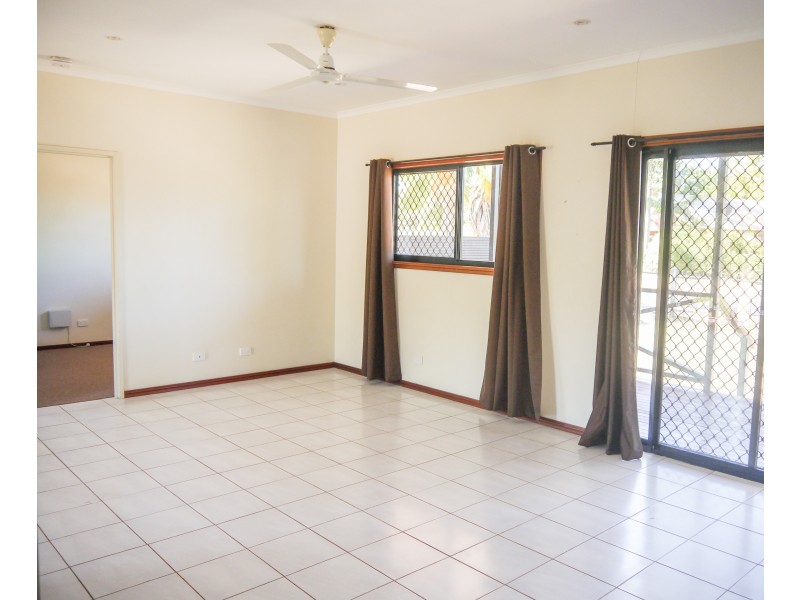 11 Sandalwood Crescent, Katherine NT 0850