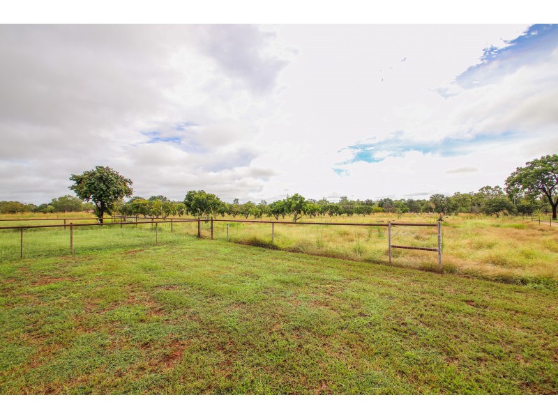 100  Cummings Road, Katherine NT 0850