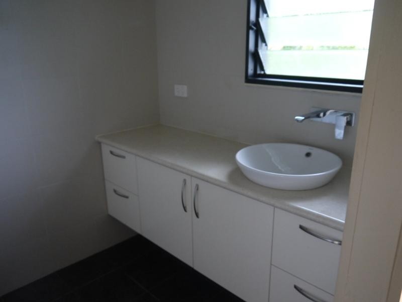 5 Dove Street, Katherine NT 0850