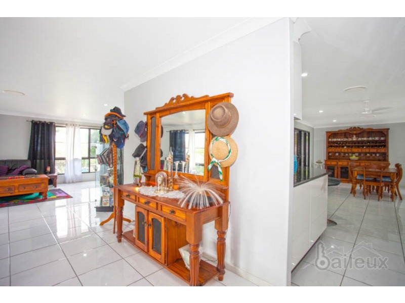 8 Shetland Court, Erakala QLD 4740