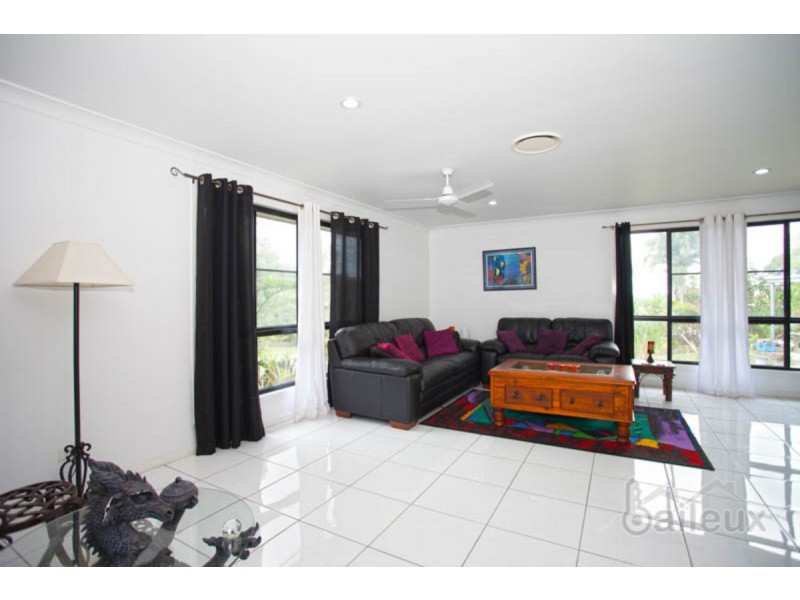 8 Shetland Court, Erakala QLD 4740
