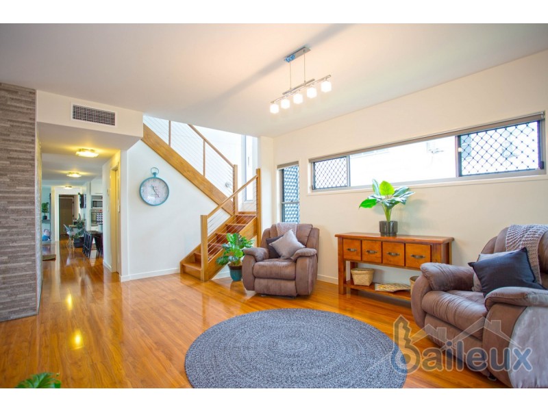 11 Pacific Drive, Blacks Beach QLD 4740