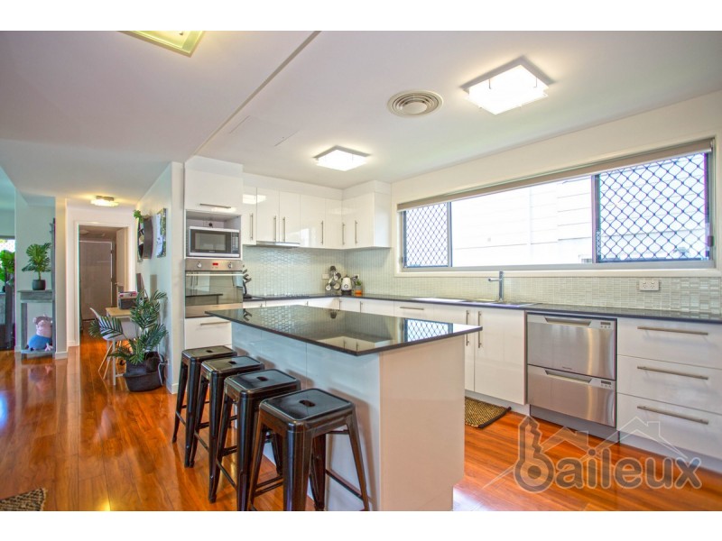 11 Pacific Drive, Blacks Beach QLD 4740