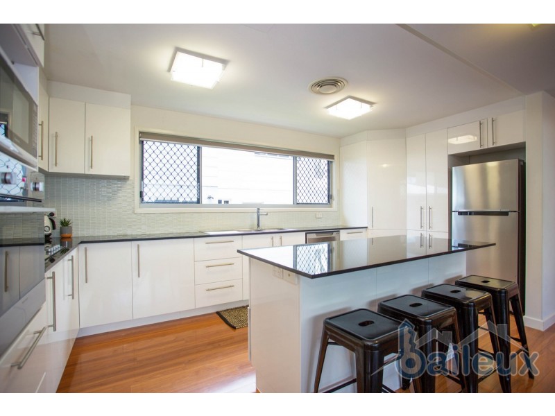 11 Pacific Drive, Blacks Beach QLD 4740