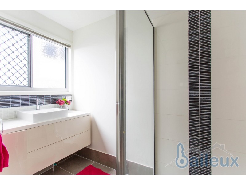 11 Pacific Drive, Blacks Beach QLD 4740