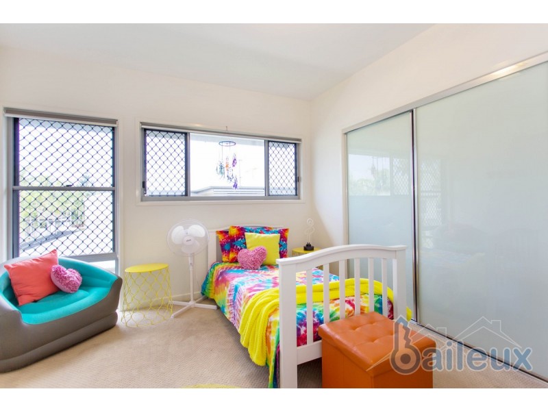 11 Pacific Drive, Blacks Beach QLD 4740