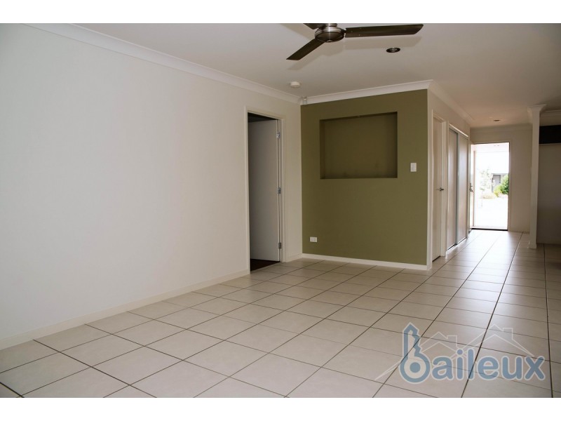 78 Newport Parade, Blacks Beach QLD 4740