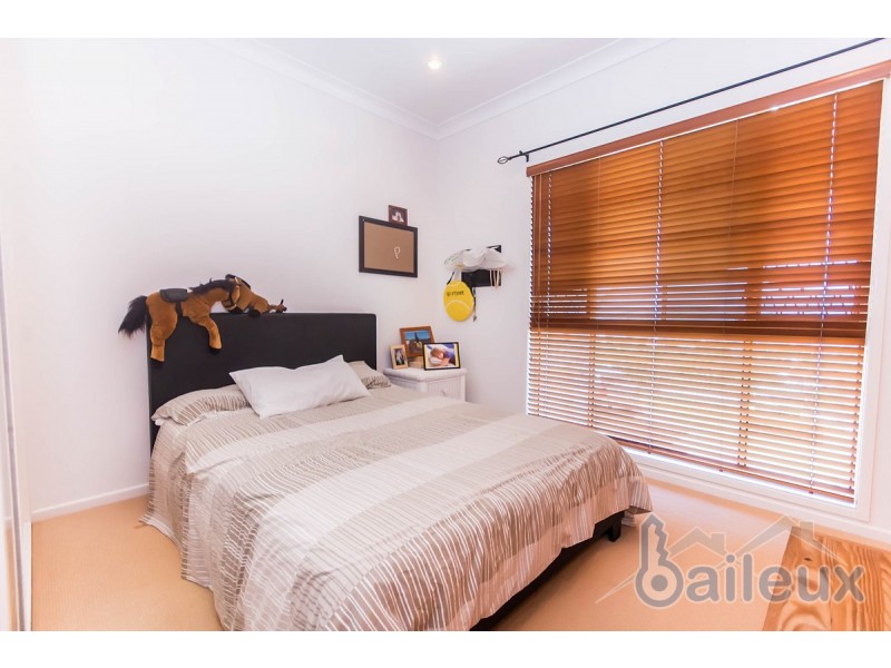 12 Ian Wood Drive, Dolphin Heads QLD 4740