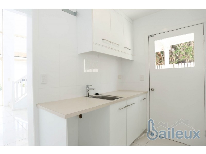 14 Albatross Street, Slade Point QLD 4740