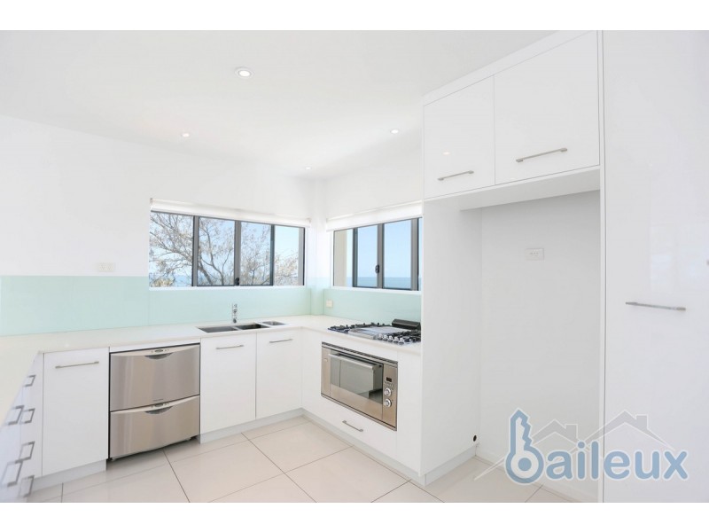 14 Albatross Street, Slade Point QLD 4740