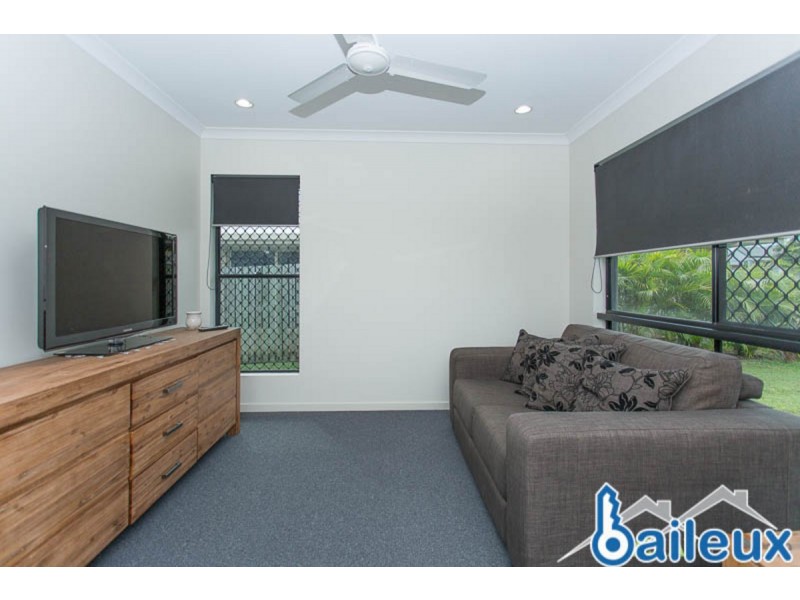 22 Townsend Street, Bucasia QLD 4750