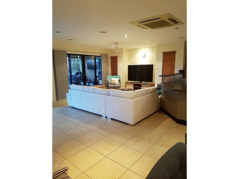 6 Seaspray Close, Shoal Point QLD 4750