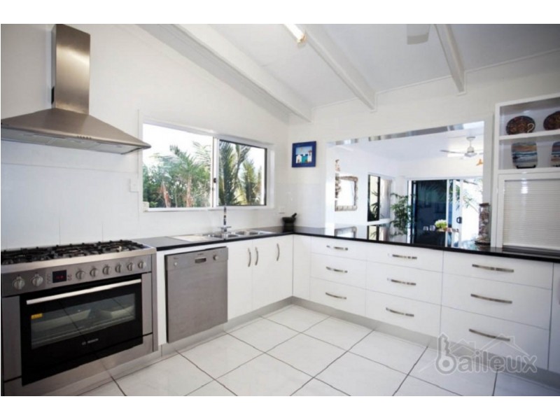 46 Ian wood Drive, Dolphin Heads QLD 4740