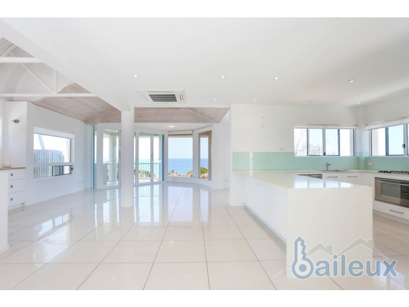 14 Albatross Street, Slade Point QLD 4740