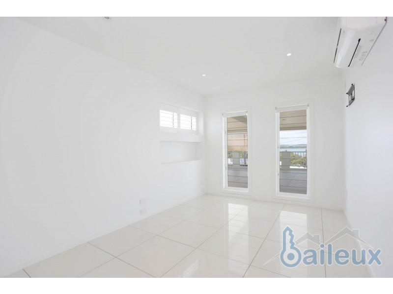 14 Albatross Street, Slade Point QLD 4740