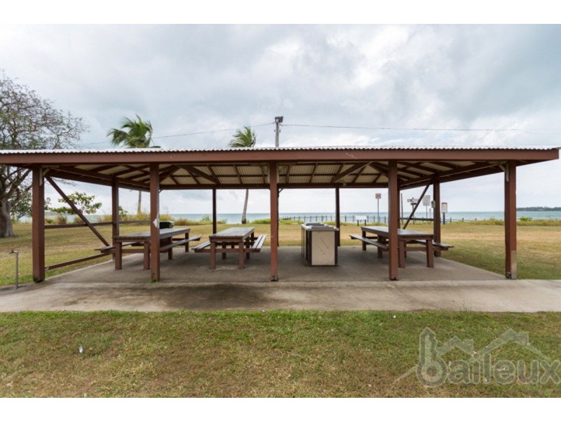 34 Palm Avenue, Seaforth QLD 4741
