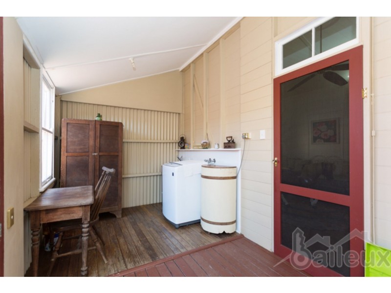 986 Rise and Shine , YALBOROO Viaduct, Calen QLD 4798