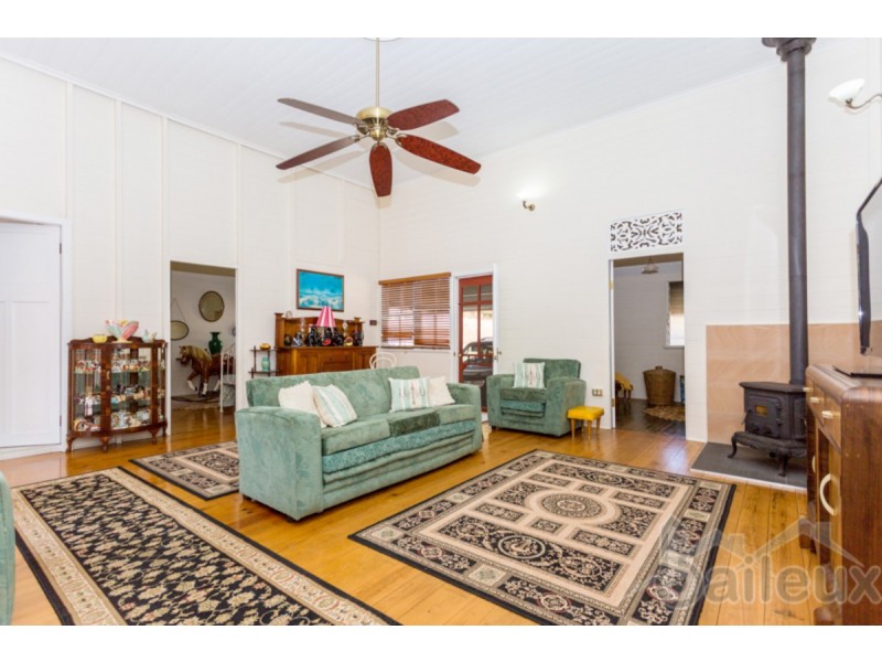 986 Rise and Shine , YALBOROO Viaduct, Calen QLD 4798