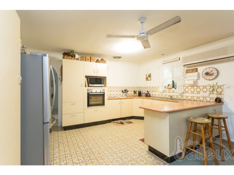 11 Barton Street, West Mackay QLD 4740