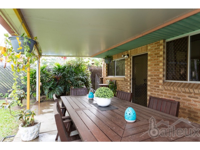 11 Barton Street, West Mackay QLD 4740