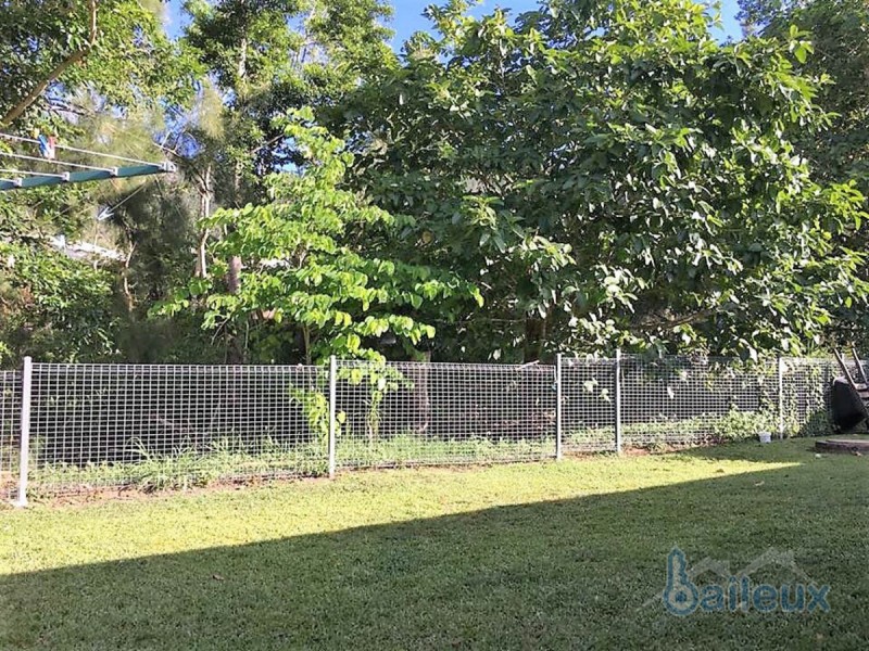6 Esk Terrace, Cannonvale QLD 4802