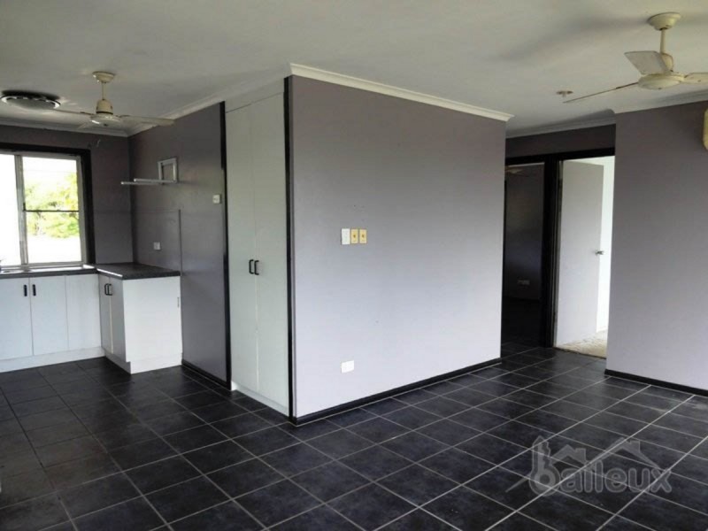 17 Kristy Crescent, Eimeo QLD 4740