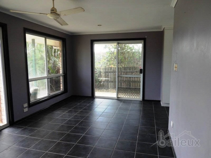 17 Kristy Crescent, Eimeo QLD 4740