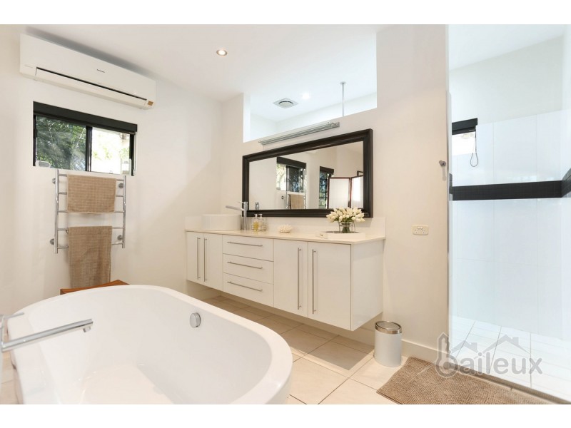 5 Turtle Place, Blacks Beach QLD 4740