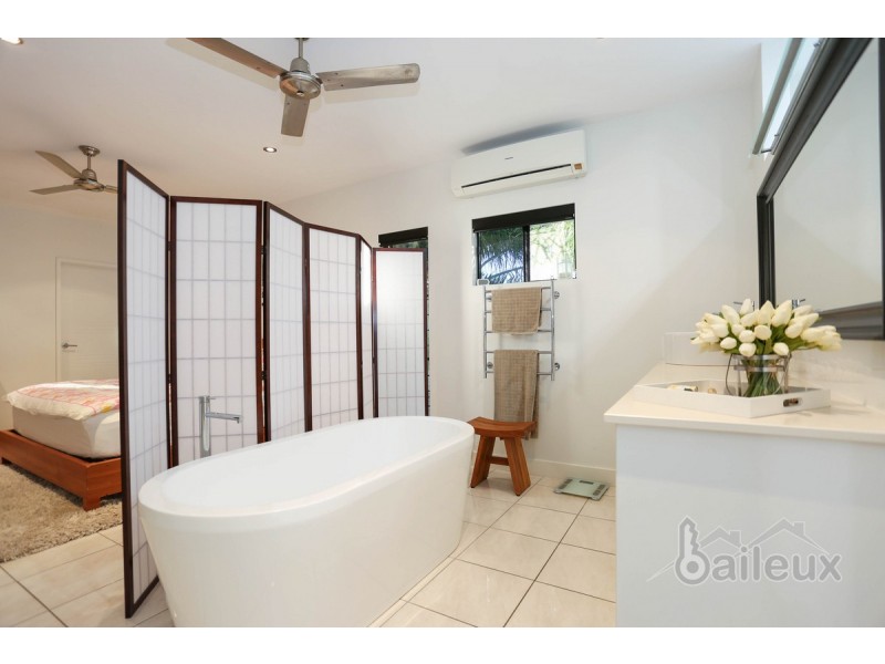 5 Turtle Place, Blacks Beach QLD 4740