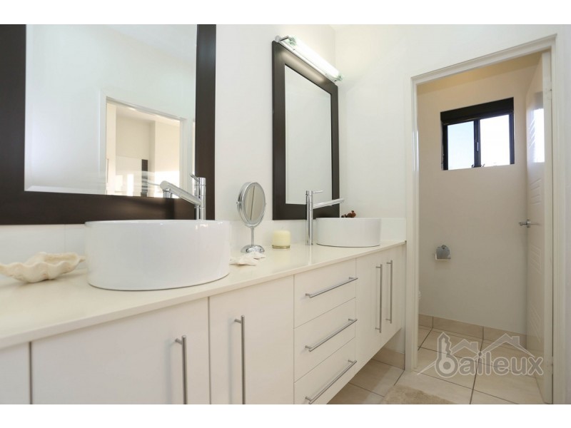 5 Turtle Place, Blacks Beach QLD 4740