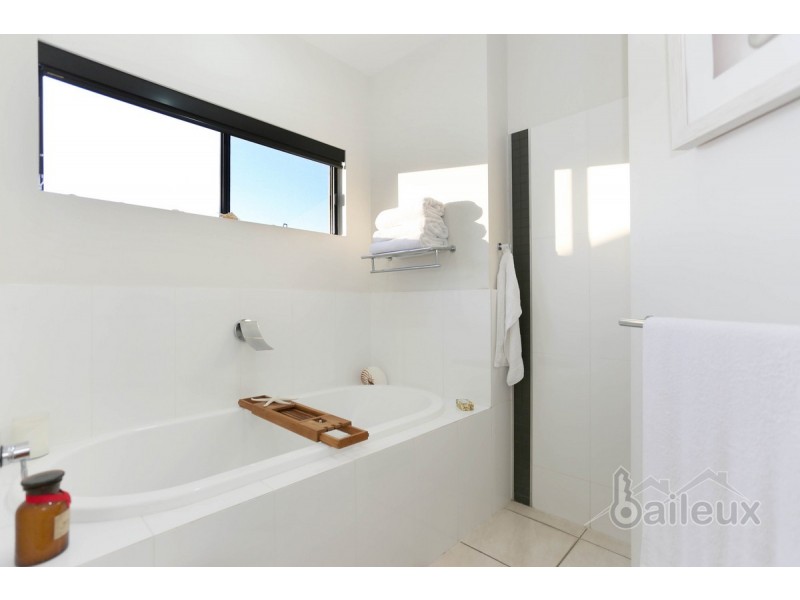 5 Turtle Place, Blacks Beach QLD 4740