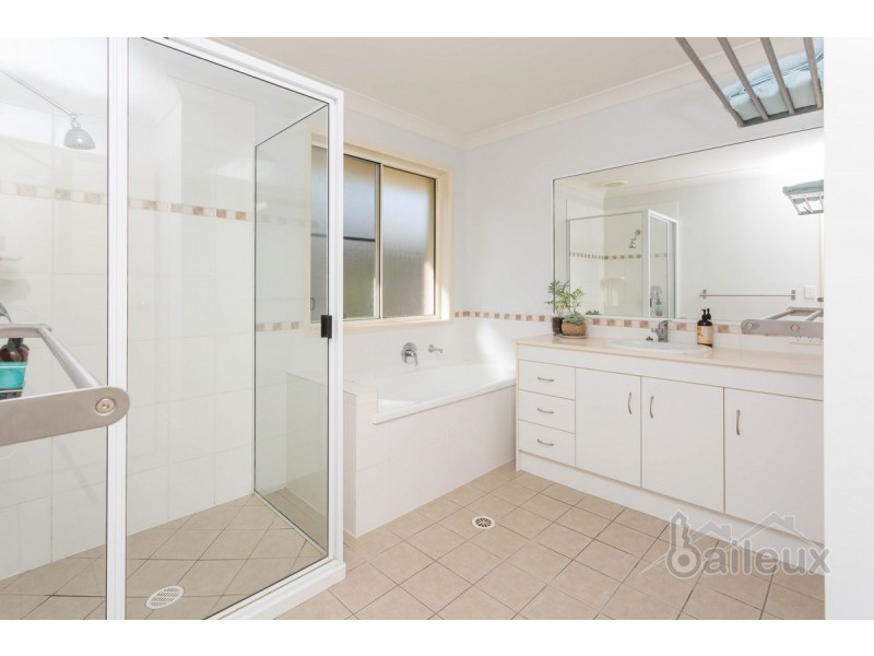 6 Narrabeen Street, Blacks Beach QLD 4740