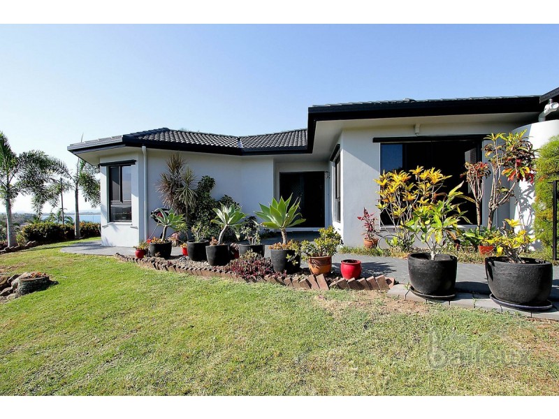 64 Ian Wood Drive, Dolphin Heads QLD 4740