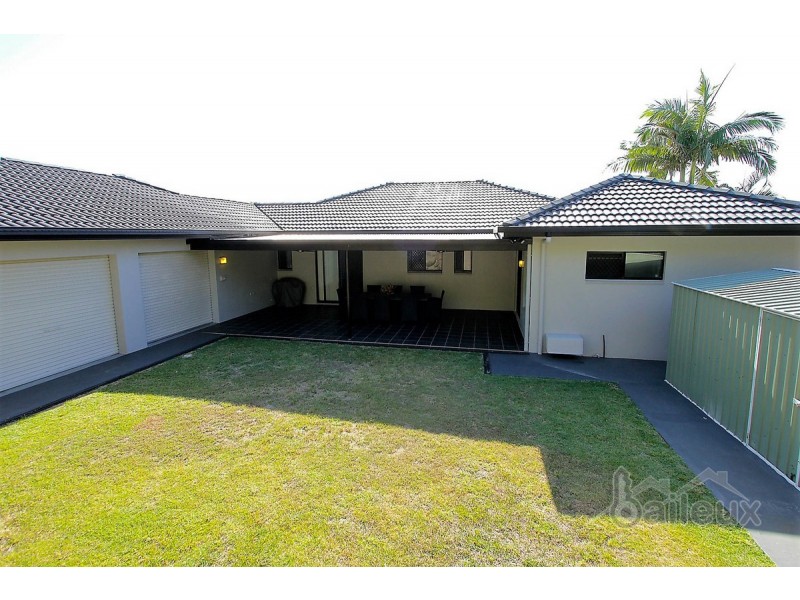 64 Ian Wood Drive, Dolphin Heads QLD 4740
