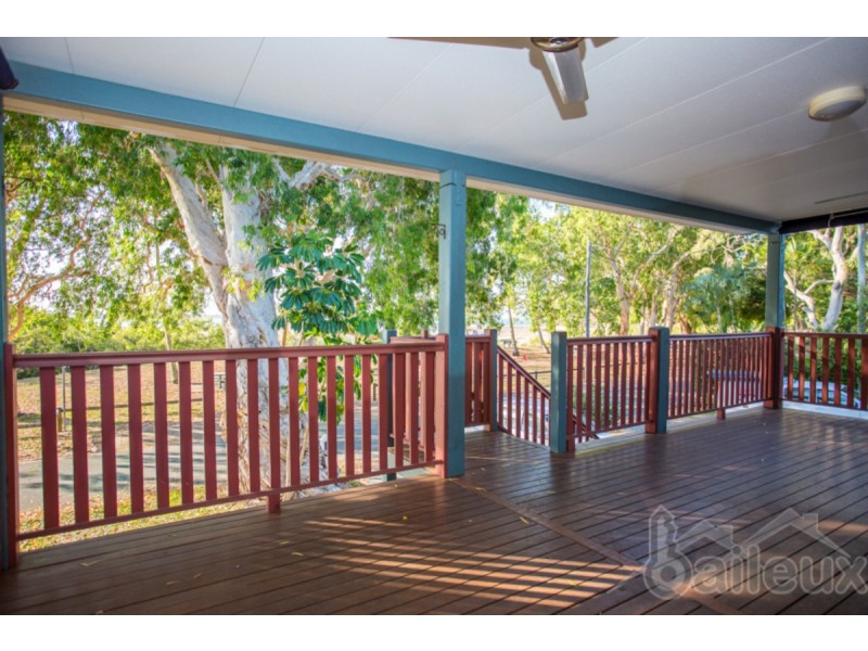 18 sunset Boulevard, Eimeo QLD 4740