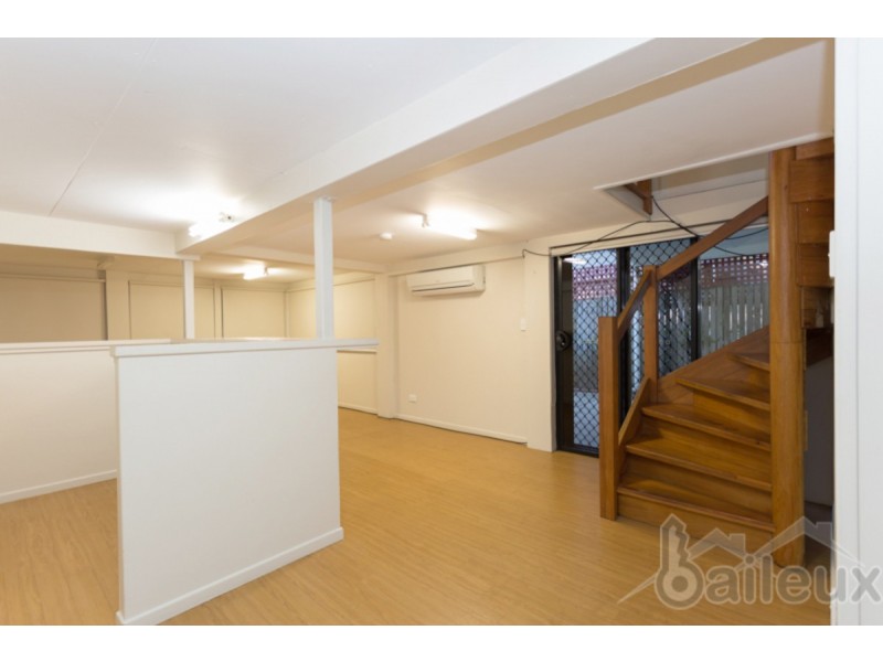 18 sunset Boulevard, Eimeo QLD 4740