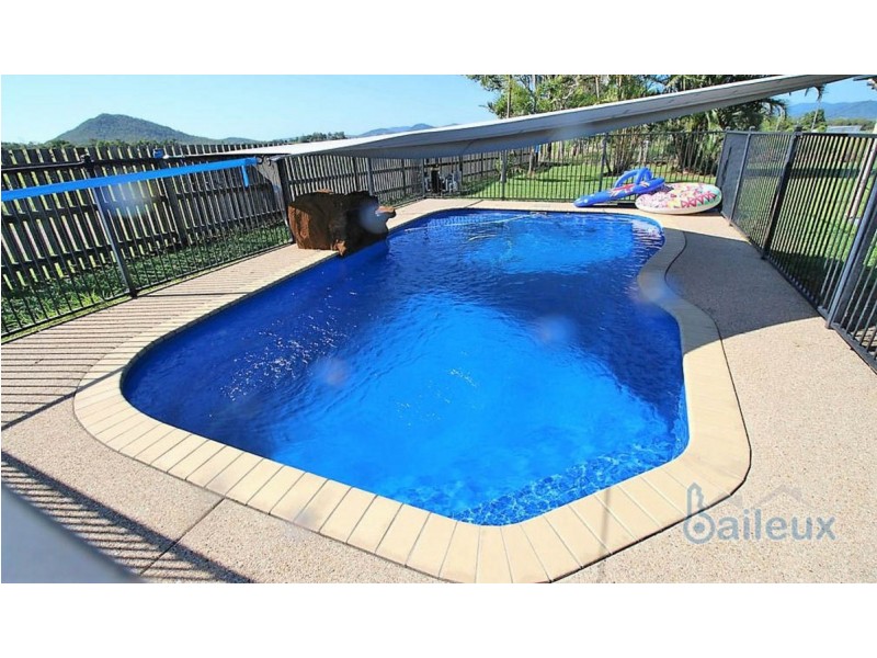 34 Perry Road, Alligator Creek QLD 4740