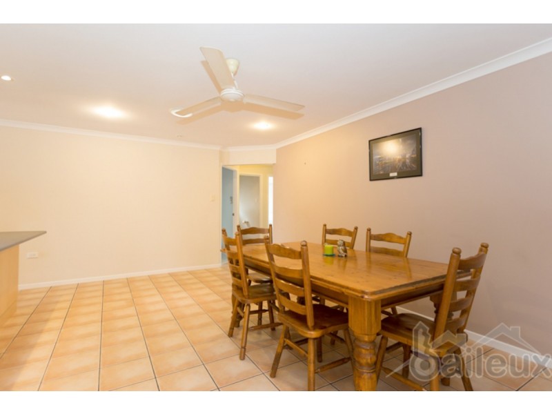 10 Lois Street, Mount Pleasant QLD 4740