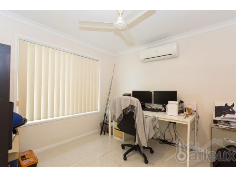 10 Lois Street, Mount Pleasant QLD 4740