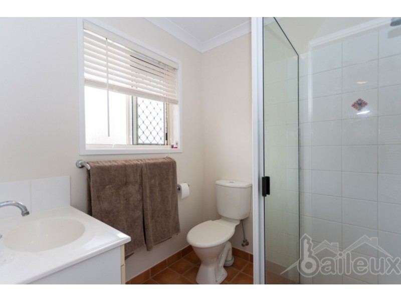 10 Lois Street, Mount Pleasant QLD 4740