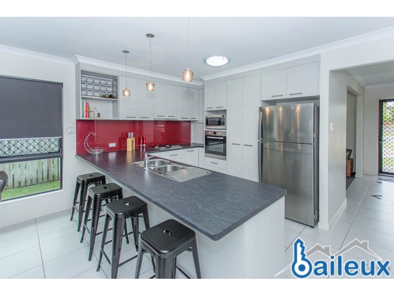 22 Townsend Street, Bucasia QLD 4750