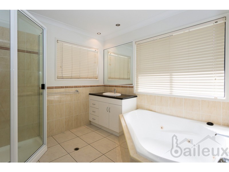 3 Francey Drive, Glenella QLD 4740