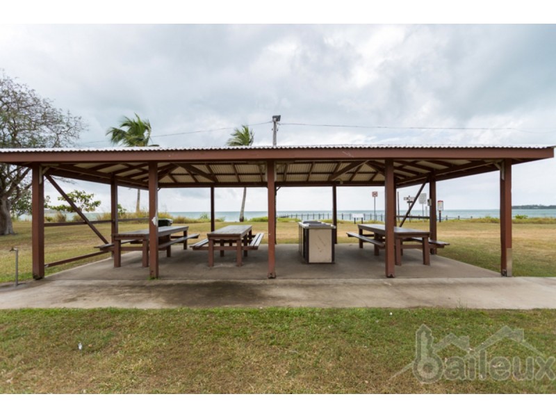 34 Palm Avenue, Seaforth QLD 4741