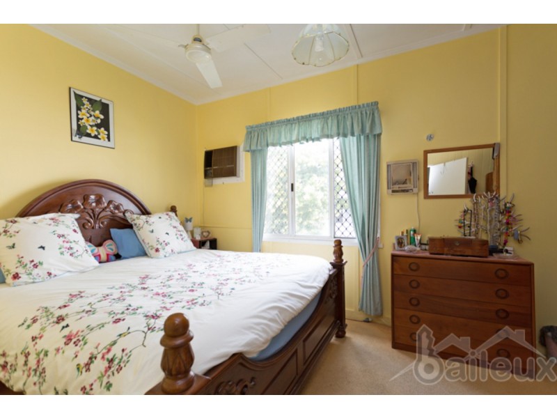 34 Palm Avenue, Seaforth QLD 4741