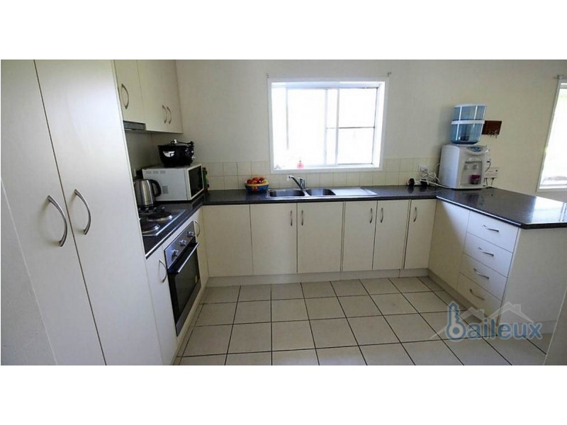 34 Perry Road, Alligator Creek QLD 4740