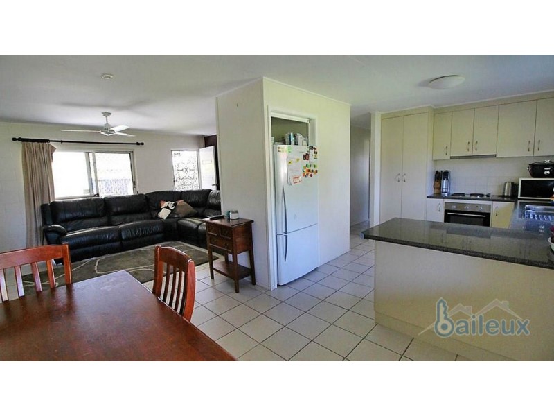 34 Perry Road, Alligator Creek QLD 4740