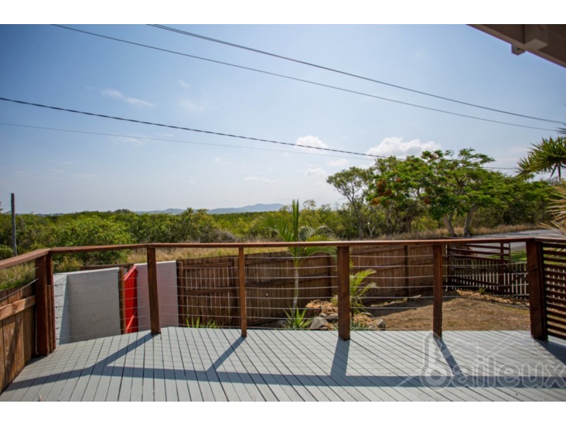 102 Mango Avenue, Eimeo QLD 4740