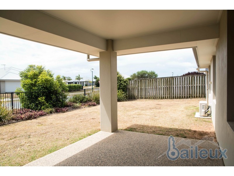 78 Newport Parade, Blacks Beach QLD 4740