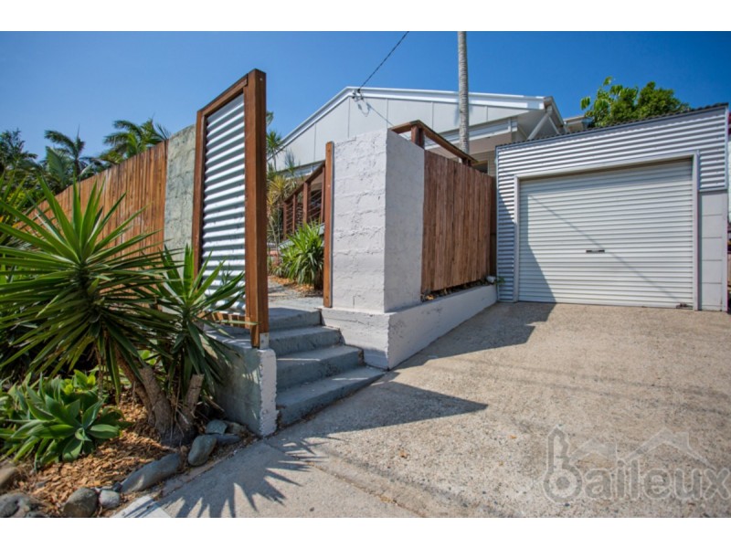 102 Mango Avenue, Eimeo QLD 4740